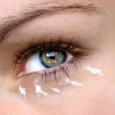 Eye Moisturiser